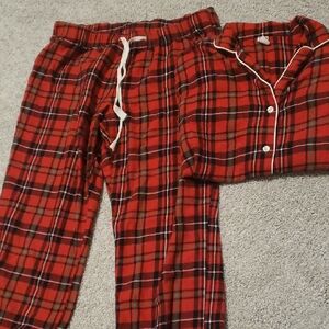 Old Navy Red Plaid Women's Pajama Set